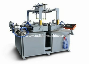 Khí nén Loại tản nhiệt Bể nhựa Máy uốn tóc Hướng dẫn bên Crimping