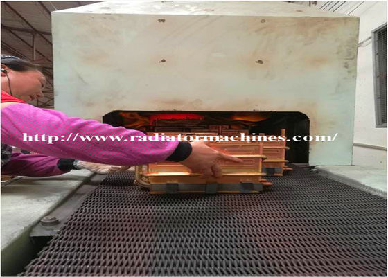 Lò hàn liên tục bảo vệ khí quyển 850 độ Celcius cho máy sưởi