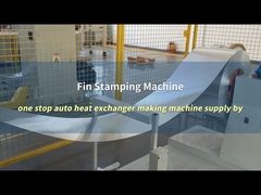 Vây nhôm bù đắp hình mũi mác được sản xuất trên máy dập vây chuyển động như thế nào?